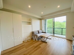 1274-1274 Devonshire Ave in Kelowna, BC - Building Photo - Building Photo