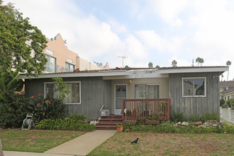 919 18th St in Santa Monica, CA - Building Photo - Building Photo