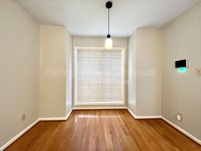 1270 Weatherstone Dr NE in Atlanta, GA - Building Photo - Building Photo