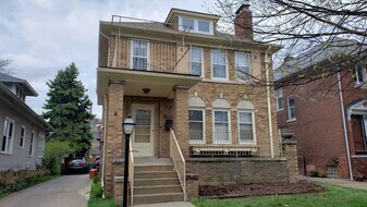 1157 Beaconsfield Ave in Grosse Pointe Park, MI - Building Photo