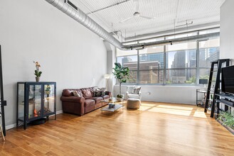 2200 Arch St in Philadelphia, PA - Building Photo - Building Photo