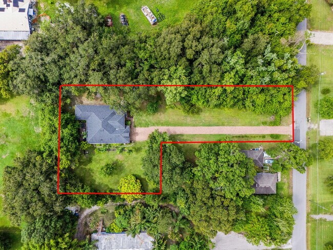 489 Grape Ave in St. Cloud, FL - Building Photo - Building Photo