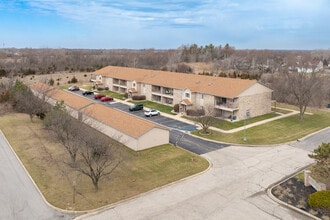 White Pines in Merrillville, IN - Building Photo - Building Photo