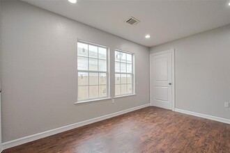 1143 Majestic St in Houston, TX - Building Photo - Building Photo