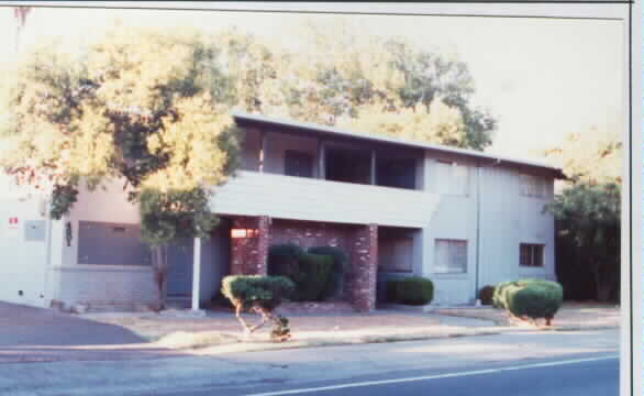 Magnolia Suites in Carmichael, CA - Building Photo - Building Photo