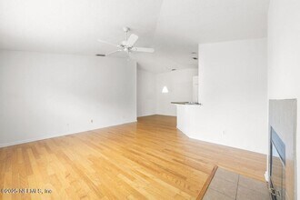 168 Jardin De Mer Pl, Unit 168 in Jacksonville, FL - Building Photo - Building Photo