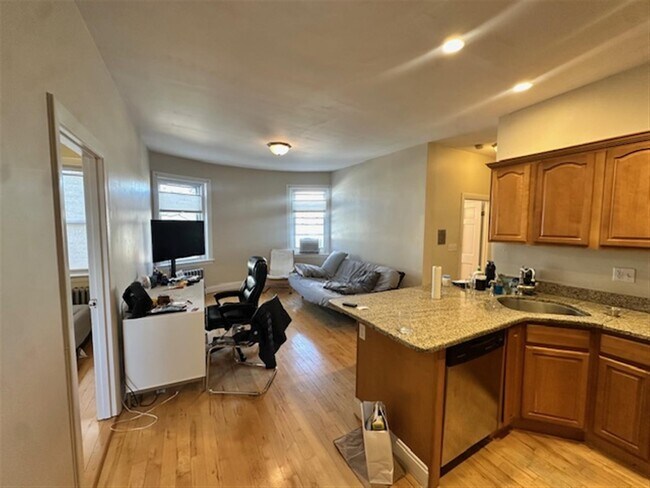 211 Harvard St, Unit 43 in Cambridge, MA - Building Photo - Building Photo