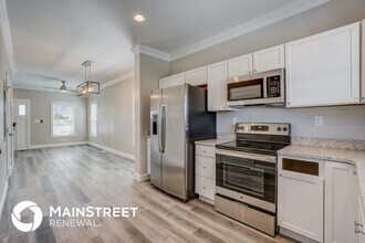 3145 4th Ave S in St. Petersburg, FL - Foto de edificio - Building Photo