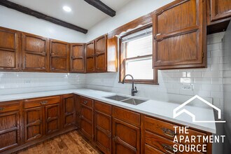 5311 W Berenice Ave in Chicago, IL - Foto de edificio - Building Photo