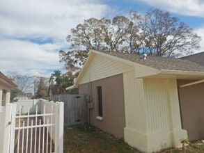 1038 Begonia Dr in Holiday, FL - Building Photo - Building Photo