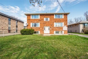 185 Mead St in North Tonawanda, NY - Building Photo