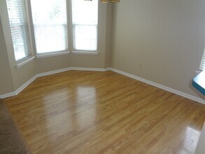 613 Burr Oak Dr in Carmel, IN - Building Photo - Building Photo