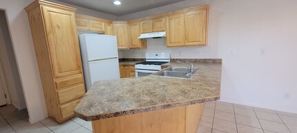 255 N Beacon Dr in Cedar City, UT - Building Photo - Building Photo