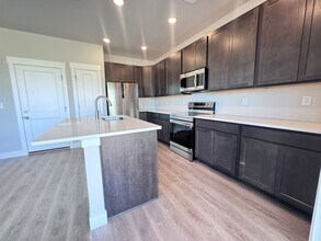 10318 Moynihan Hts in Colorado Springs, CO - Building Photo - Building Photo