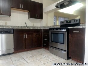 140 N Beacon St, Unit A3 in Boston, MA - Building Photo - Building Photo