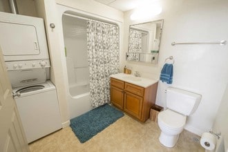 CollegePlace Uptown in Normal, IL - Building Photo - Building Photo