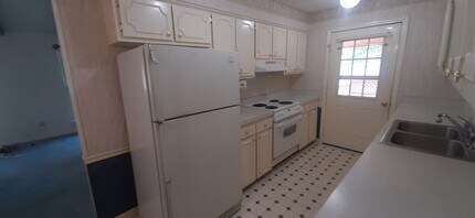 132 Dunn Hollow Dr in Fairfield Bay, AR - Building Photo - Building Photo