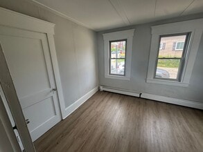 36-40-40 Green St in Somersworth, NH - Building Photo - Building Photo