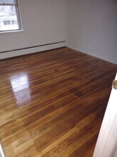 22 Westminster Terrace in Bellows Falls, VT - Foto de edificio - Building Photo