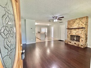 831 Tarpon Ave in Sebastian, FL - Building Photo - Building Photo