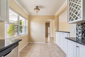 2244 Donato Dr in Belleair Beach, FL - Building Photo - Building Photo