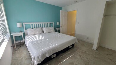 3221 NE 7th St in Pompano Beach, FL - Building Photo - Building Photo