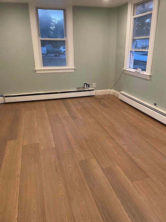 16 Garrison St, Unit A in Brunswick, ME - Building Photo - Building Photo