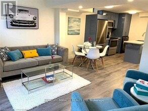 3966 Worthview Pl in Mississauga, ON - Building Photo - Building Photo