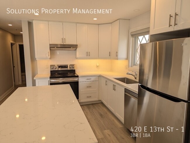 420 E 13th St in Hamilton, ON - Building Photo - Building Photo