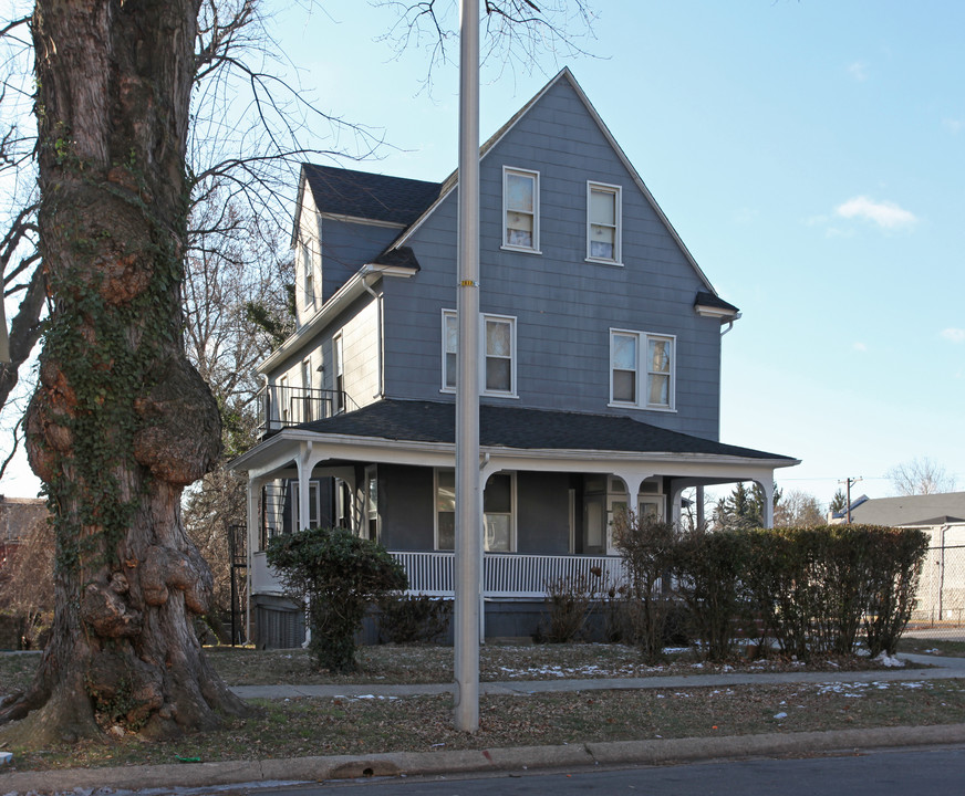 3019 Clifton Ave in Baltimore, MD - Building Photo