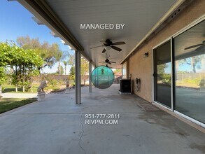821 Atlantic Cir in Corona, CA - Building Photo - Building Photo
