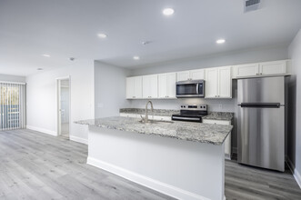 Keystone Luxury Apartments in Columbia, SC - Building Photo - Interior Photo