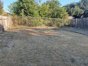 16817 Village Oak Loop in Austin, TX - Building Photo - Building Photo