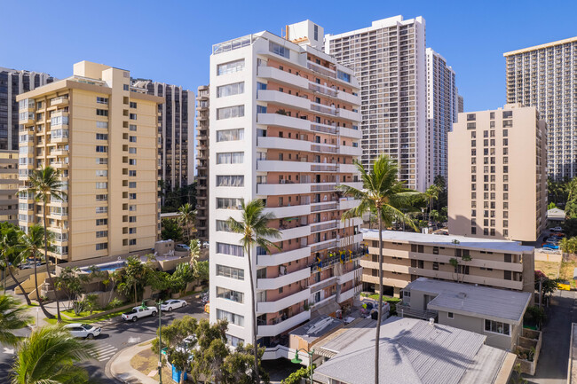 Ohualani in Honolulu, HI - Building Photo - Building Photo