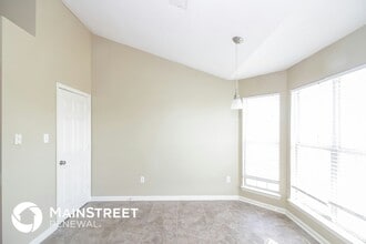 1647 Sarah Ann Dr W in Southaven, MS - Building Photo - Building Photo