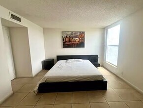 3550 Washington St in Hollywood, FL - Building Photo - Building Photo