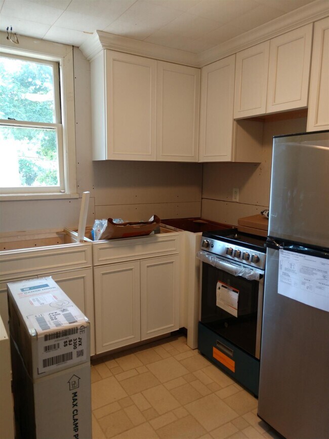 8 Farrington St Apartments and Nearby Arlington Apartments For Rent