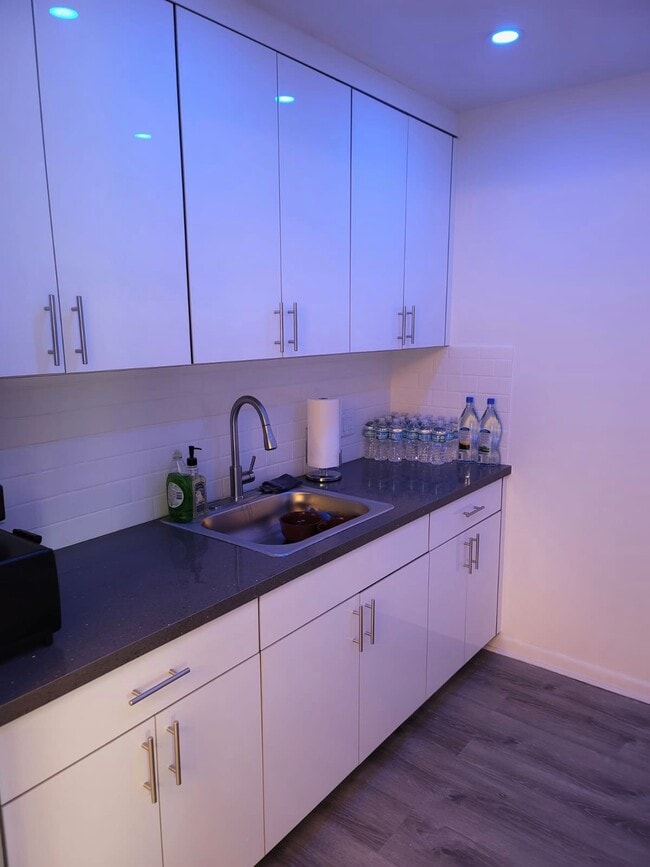 151 SW 134th Way, Unit 312 in Pembroke Pines, FL - Foto de edificio - Building Photo