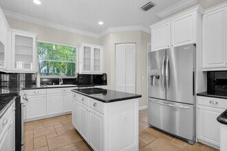 1690 SW 2nd Ave in Boca Raton, FL - Building Photo - Building Photo