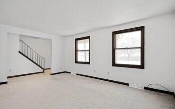313 Kaymar Dr in Buffalo, NY - Building Photo - Building Photo