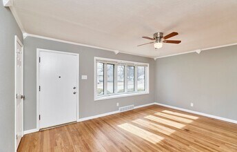 255 Florisota Dr in Florissant, MO - Building Photo - Building Photo