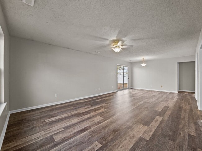 3117 Belmont Ct in Jacksonville, NC - Building Photo - Building Photo