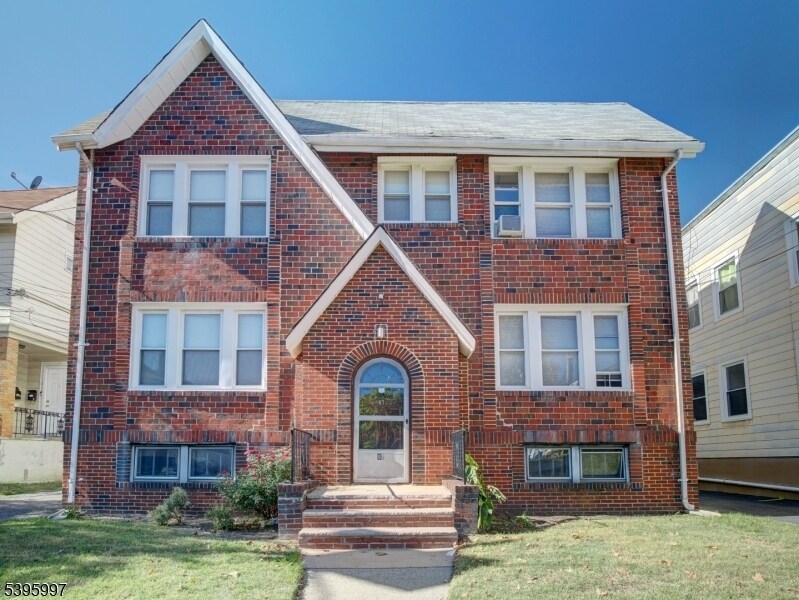 97 La France Ave in Bloomfield, NJ - Building Photo