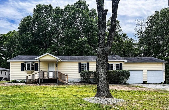 227 Burden Ln in Beaver Dam, KY - Building Photo