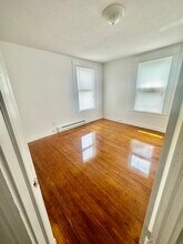 13 Simons Ave in Waterbury, CT - Building Photo - Building Photo