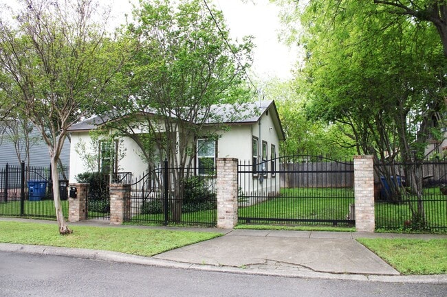 property at 415 Kendall St