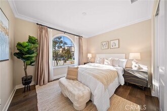 74 Gainsboro in Irvine, CA - Building Photo - Building Photo