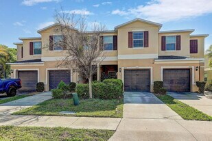 12910 Utopia Gdns Wy in Riverview, FL - Building Photo