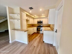 3719 Summershore Ln in Westlake Village, CA - Building Photo - Building Photo