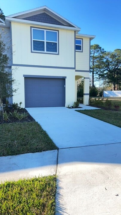 3279 Penny Cove Ln in Jacksonville, FL - Building Photo